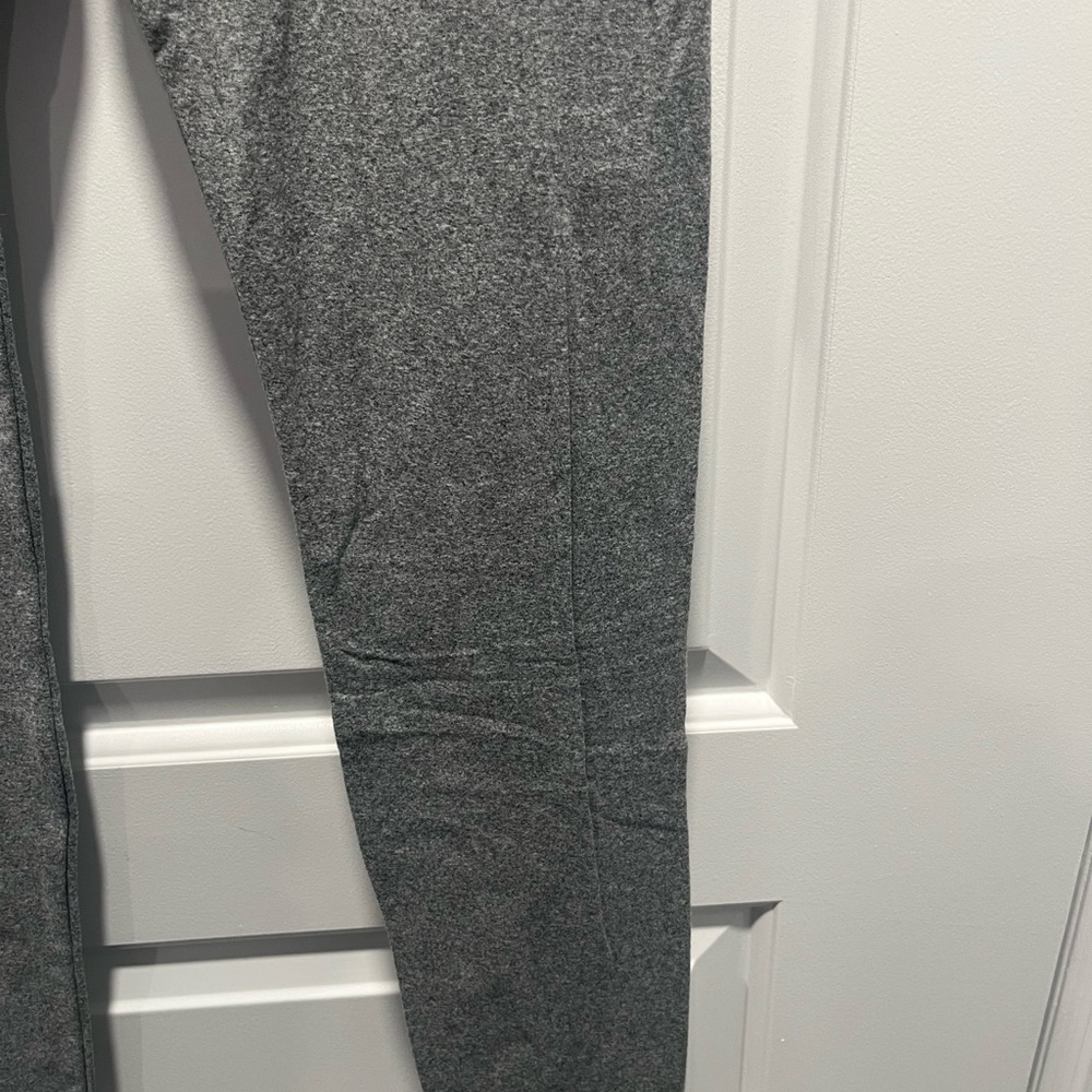 Lucky Brand Women's Fleece Leggings - Size Medium - Picture 4 of 11